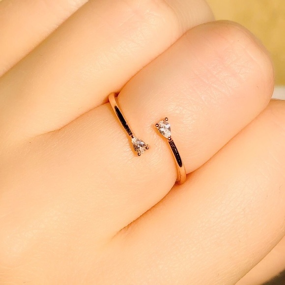 NEW Adjustable Bague Rose Gold CZ Ring(size6-9) - Picture 2 of 4